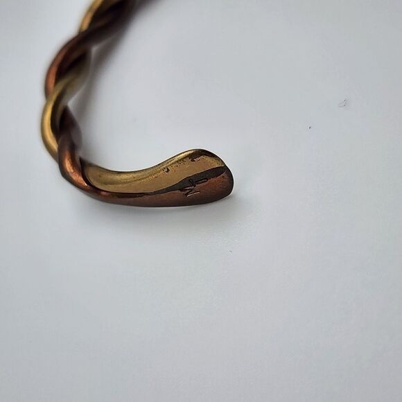 Michael Thompson Navajo Gold Tone & Copper Tone Twist Bracelet - Picture 5 of 6